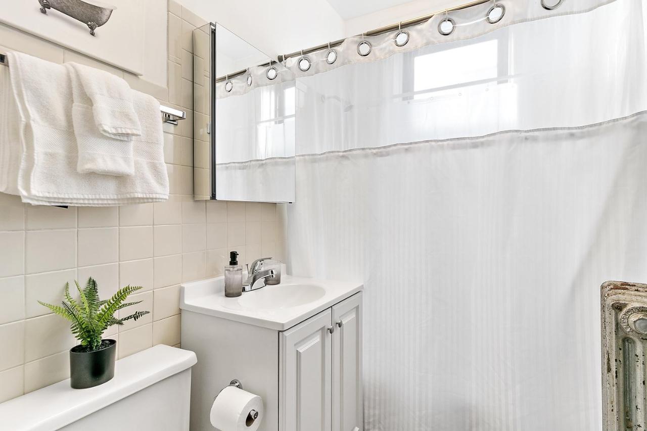 Apartment Your 1br Homey Haven In Vibrant - Larchmont 1a-3a *