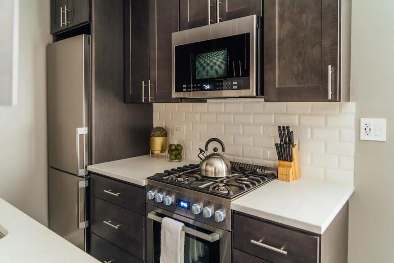 Apartment Fully Furnished Studio With Wifi Amazing Deal! - Oakdale 413 - Moved Inventory Chicago