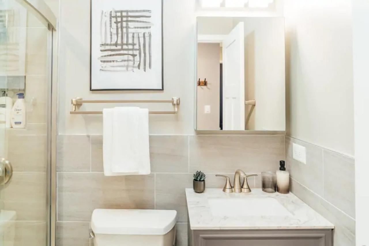 Fully Furnished Studio With Wifi Amazing Deal! - Oakdale 413 - Moved Inventory Apartment Chicago