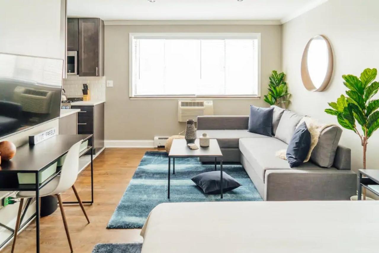 Fully Furnished Studio With Wifi Amazing Deal! - Oakdale 413 - Moved Inventory Chicago