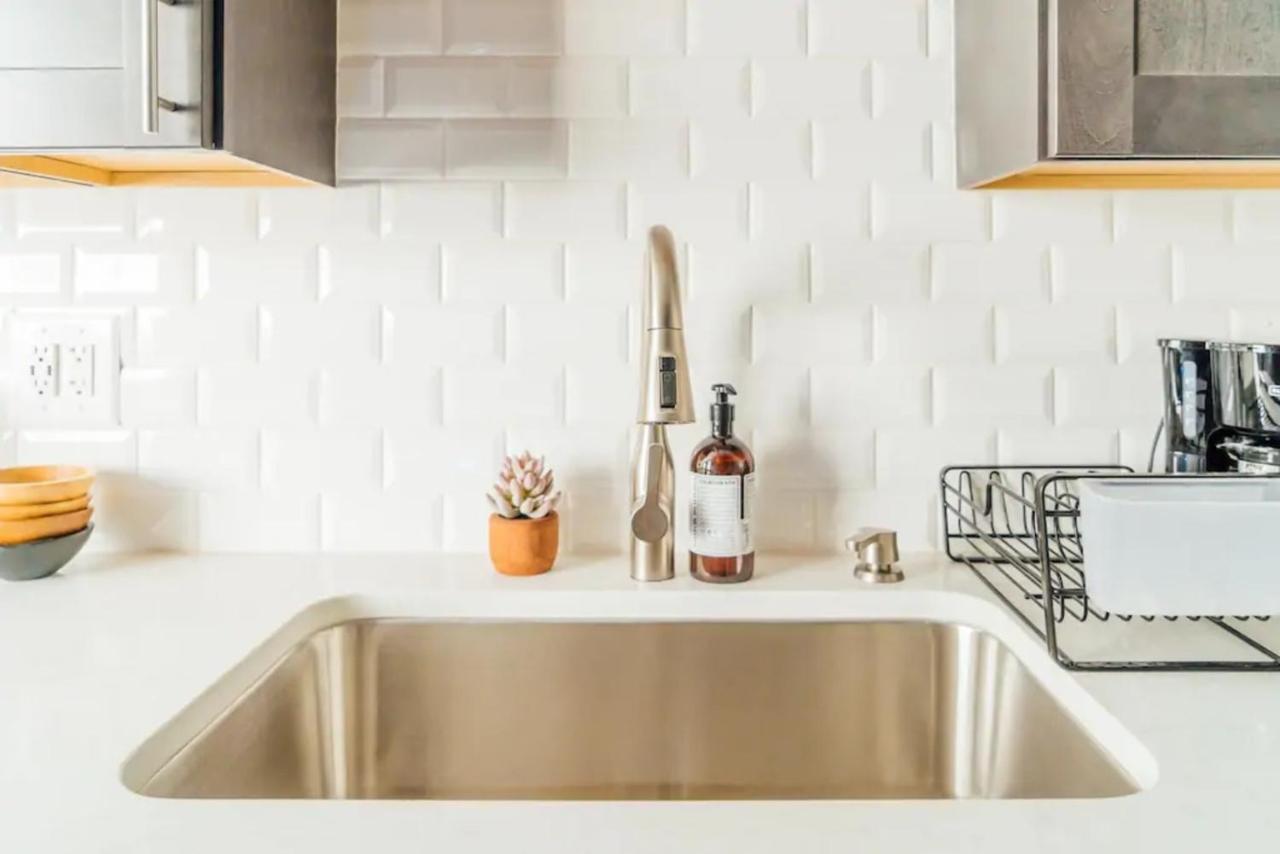 Fully Furnished Studio With Wifi Amazing Deal! - Oakdale 413 - Moved Inventory Apartment