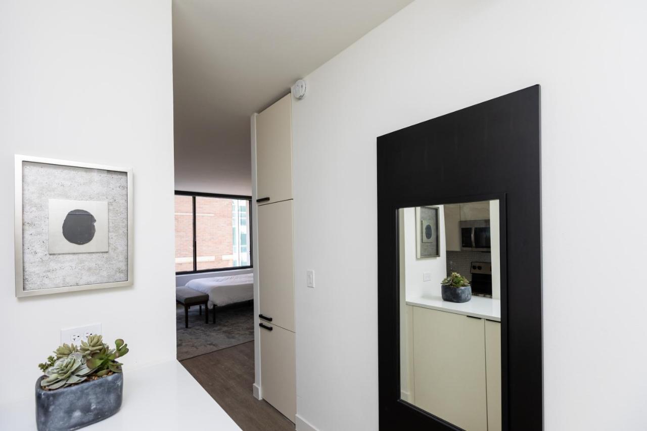 Aparthotel 21 East - Chic Dt Apts With Rooftop By Zencity Chicago