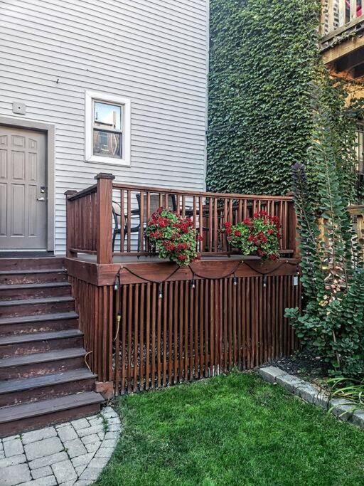 Stylish 2-bedroom Flat In Lincoln Park Apartment