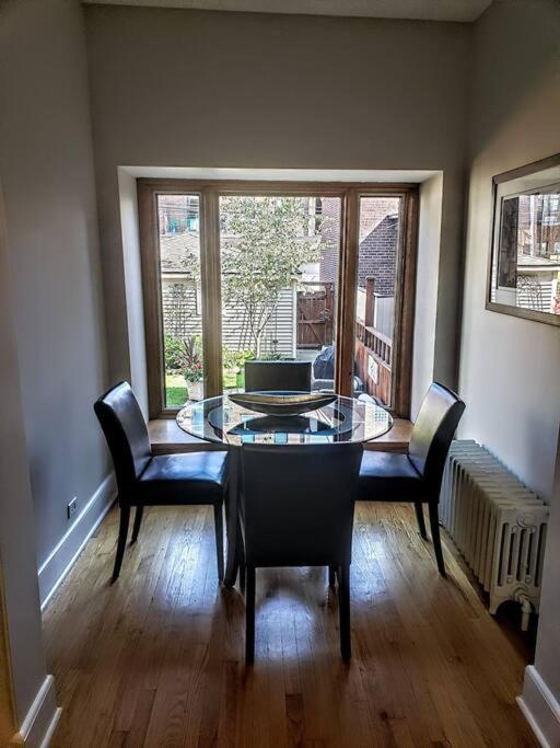 Apartment Stylish 2-bedroom Flat In Lincoln Park *