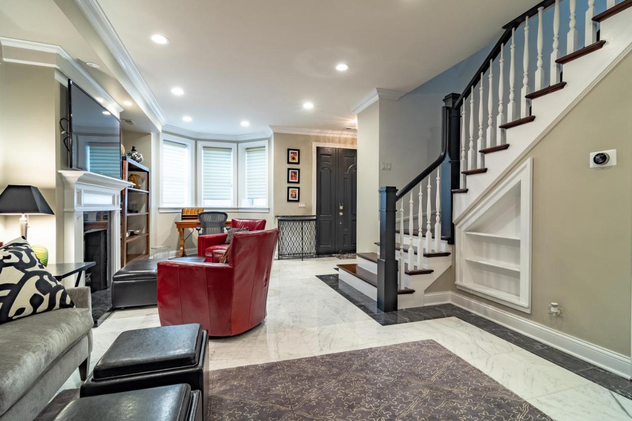 Luxurious Gold Coast With Parking For Up To 12 Guests * Chicago