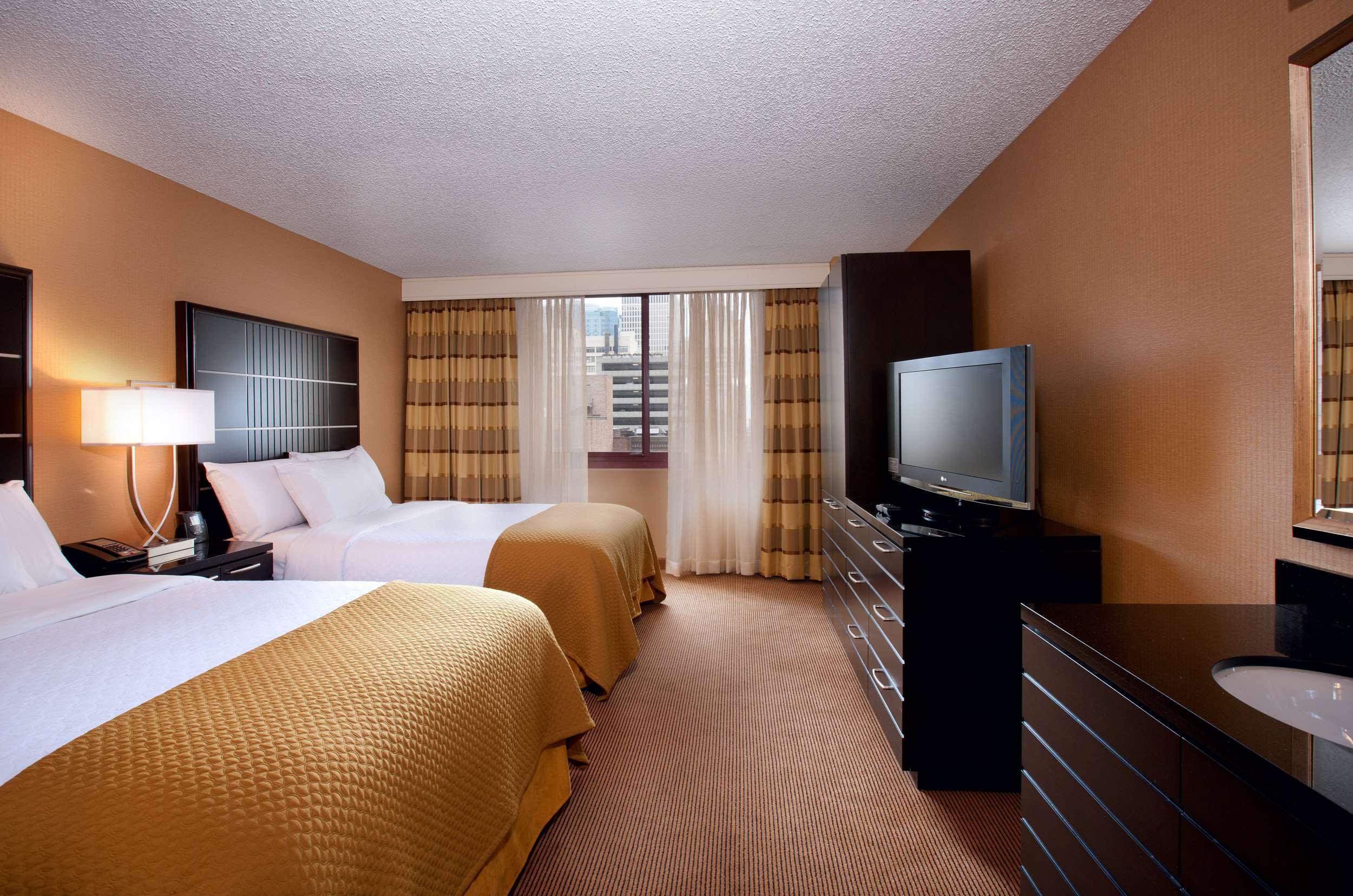 Embassy - Downtown River North Hotel 3*