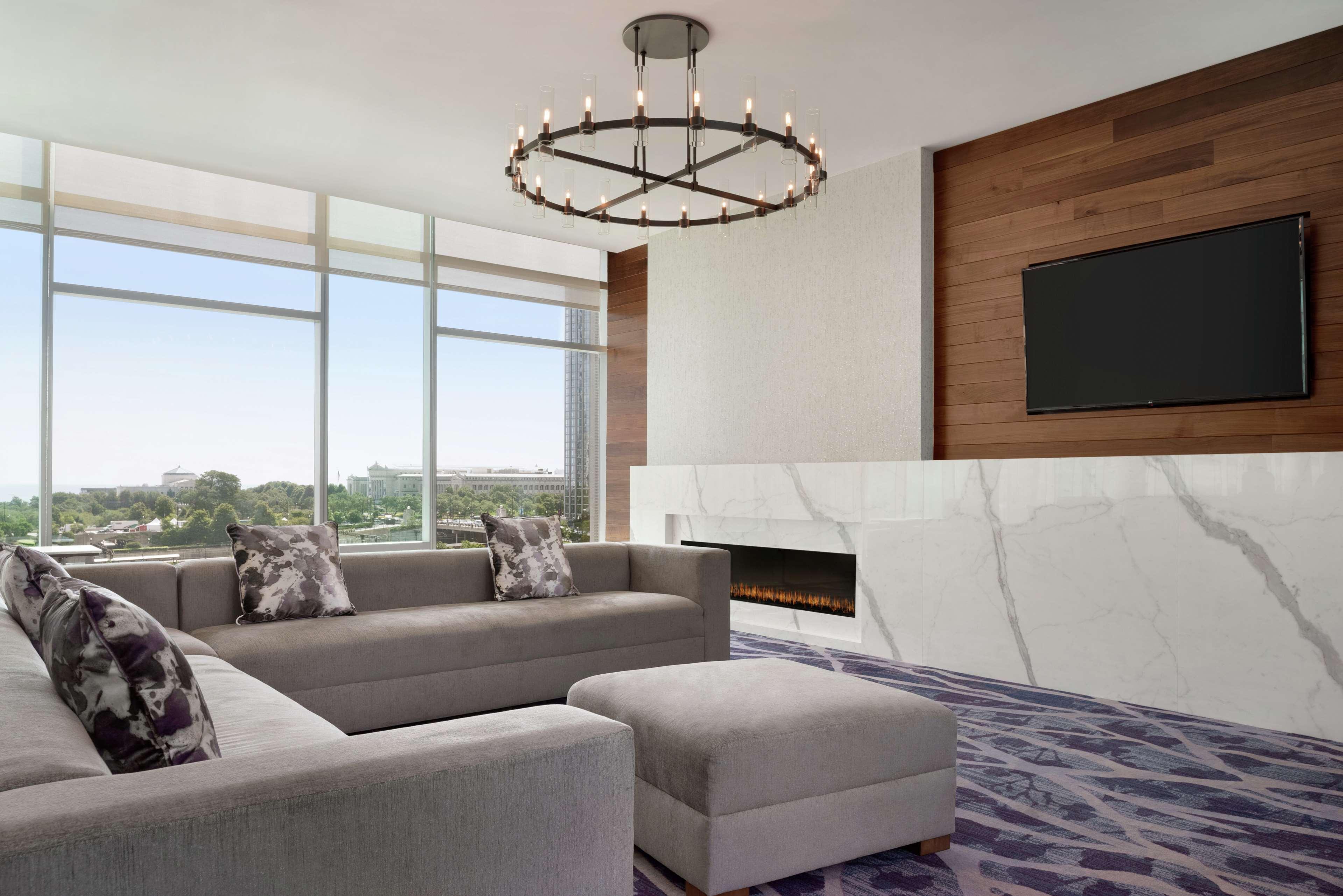 Hotel Homewood By Hilton Downtown South Loop Chicago