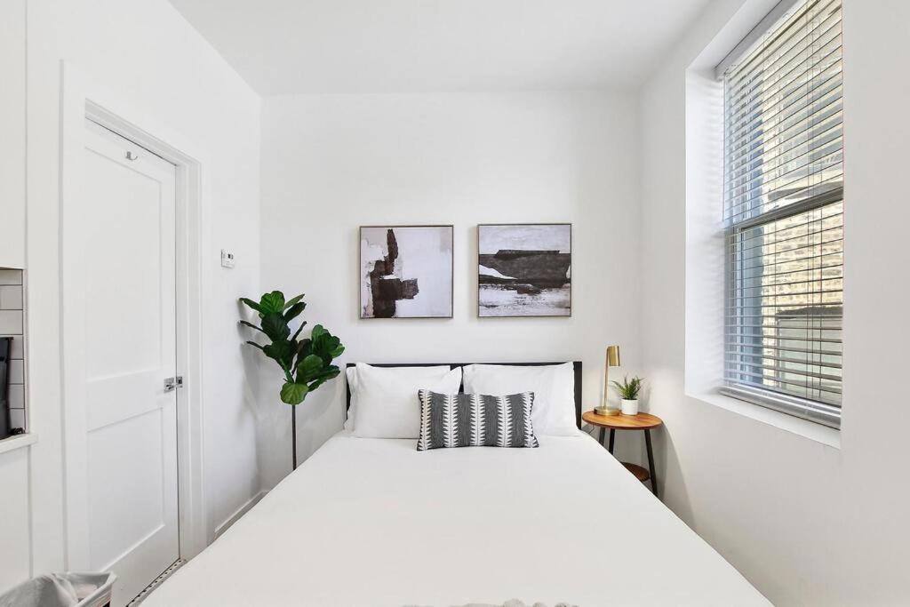 Apartment Cozy Studio Apt With In-unit Laundry And Wi-fi! - Montrose 111