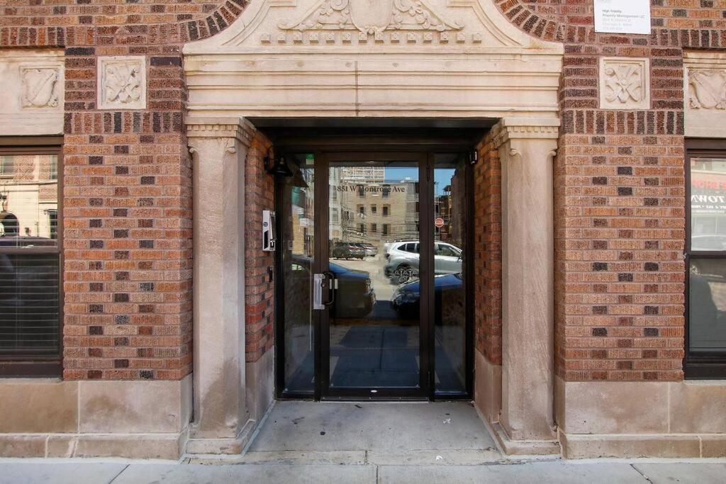Cozy Studio Apt With In-unit Laundry And Wi-fi! - Montrose 111 Apartment Chicago