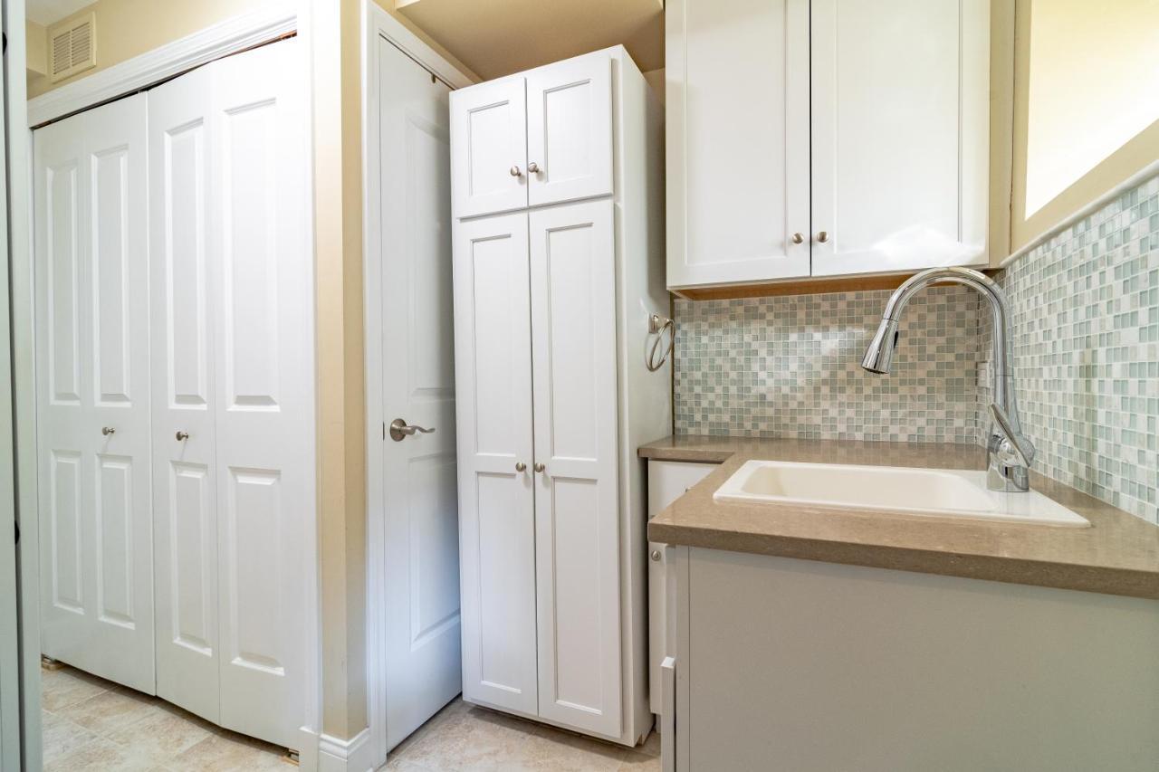 Luxurious Gold Coast With Parking For Up To 12 Guests * Chicago