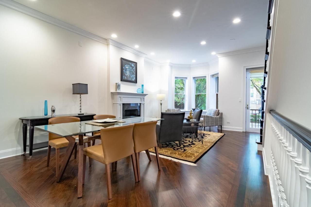 Luxurious Gold Coast With Parking For Up To 12 Guests * Chicago