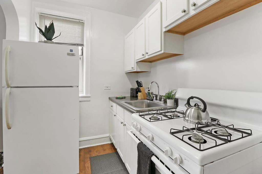 1br Vintage Close To Shops & Dining - Montrose 1b Rep * Chicago