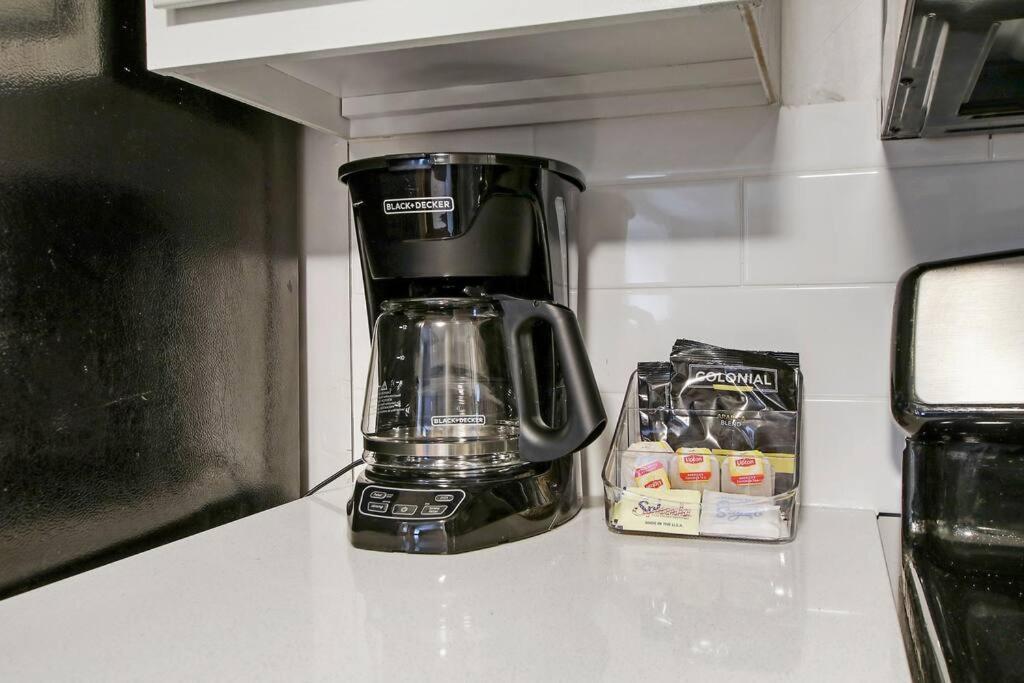 Apartment Stylish & Blissful 2br In - Barry 837-gb *