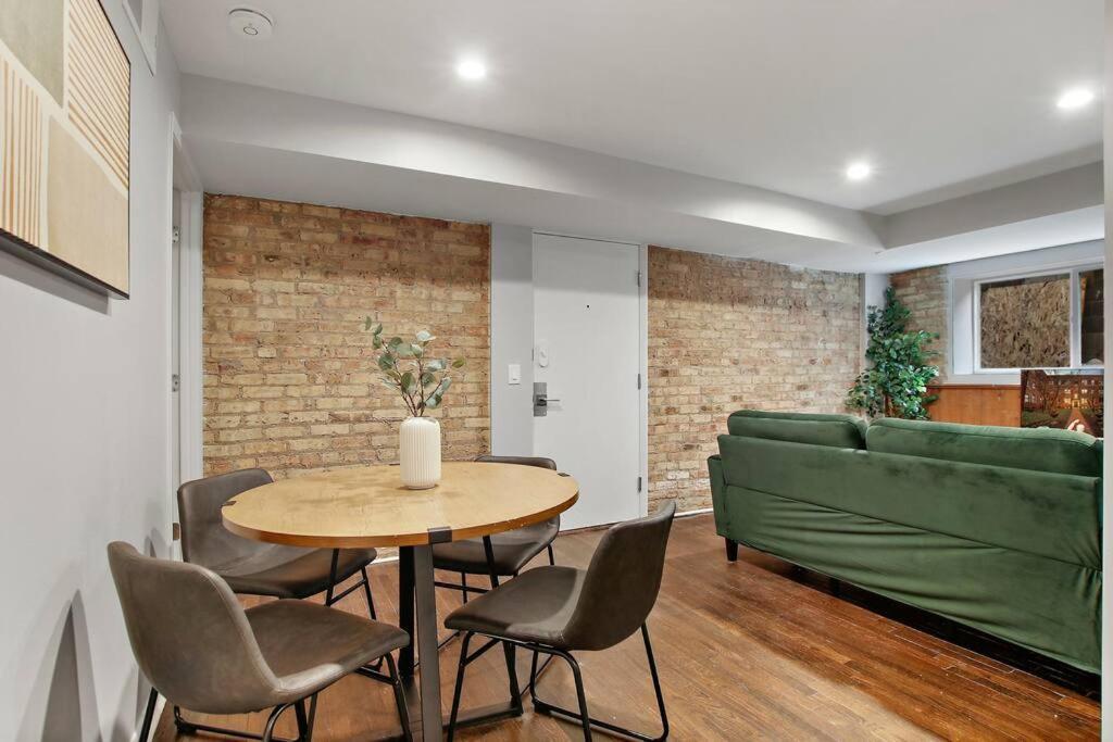 Stylish & Blissful 2br In - Barry 837-gb * Chicago