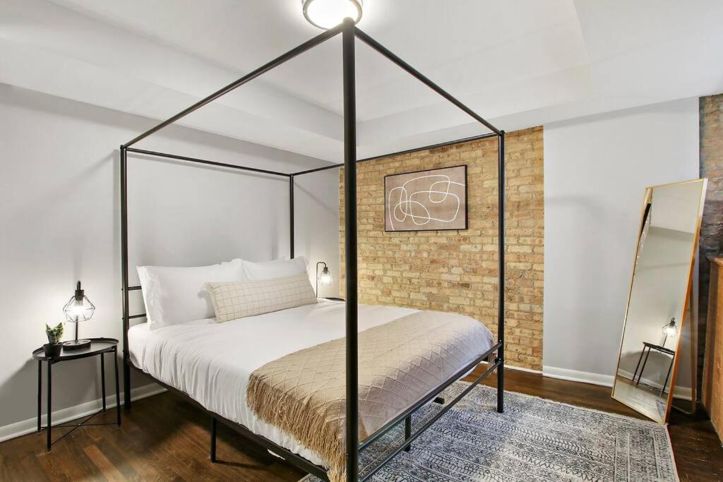 Apartment Stylish & Blissful 2br In - Barry 837-gb *