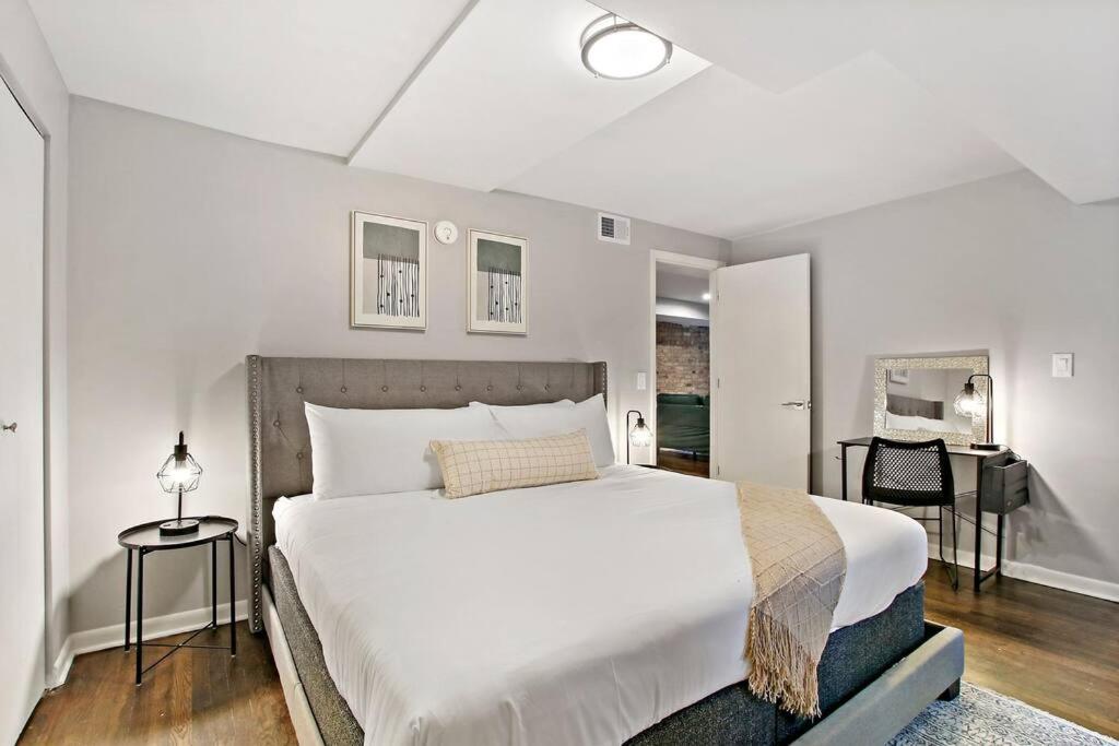 Stylish & Blissful 2br In - Barry 837-gb * Chicago