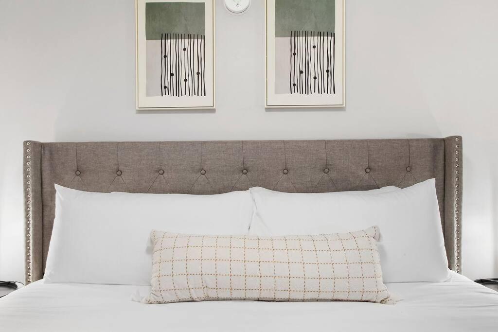 Stylish & Blissful 2br In - Barry 837-gb Apartment Chicago