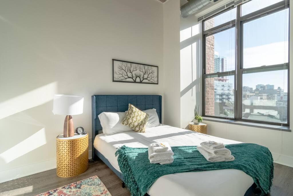 2br Perfect For Convention And Business Trips Near Mccormick Place, Arena, Soldier Field And Grant Park Chicago
