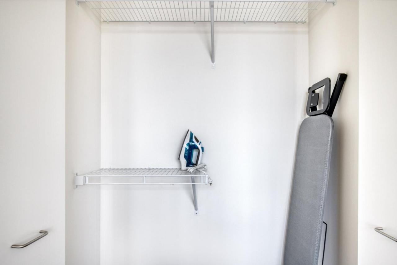 Apartment Logan Sq 2br W Roof Gym 1 Block To L Chi-480 Chicago