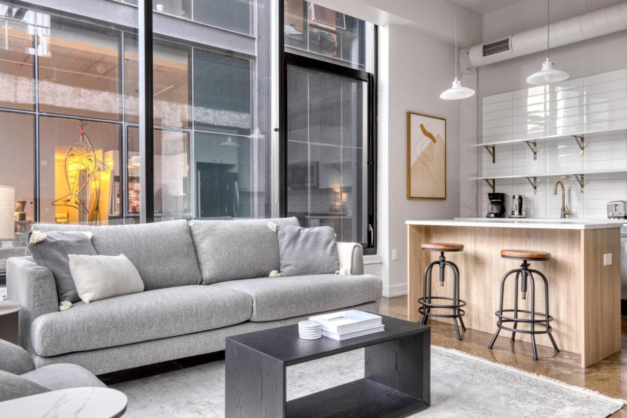 River North 1br W Gym Lounge Roof Nr Riverwalk Chi-894 Apartment Chicago