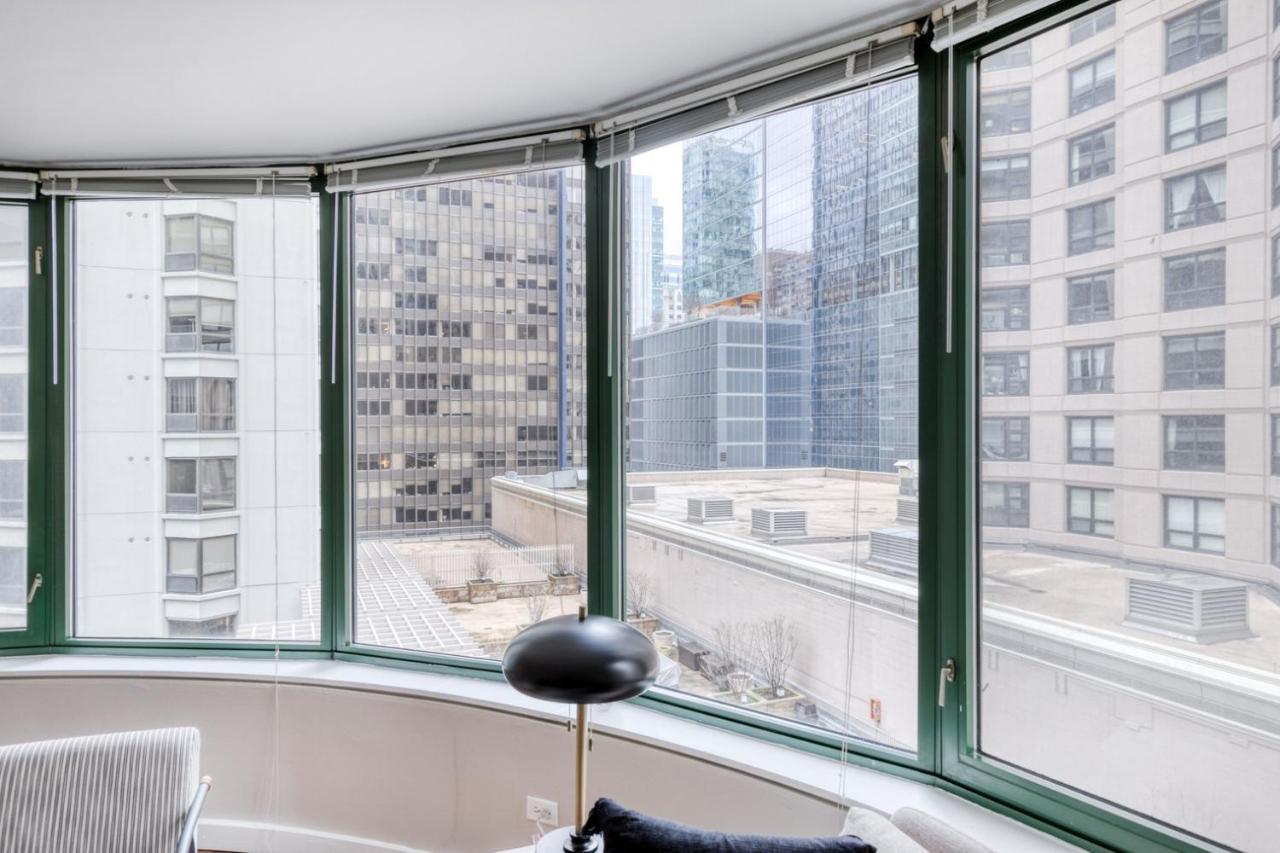 Streeterville 1br W Pool Deck Nr Park Chi-585 Chicago