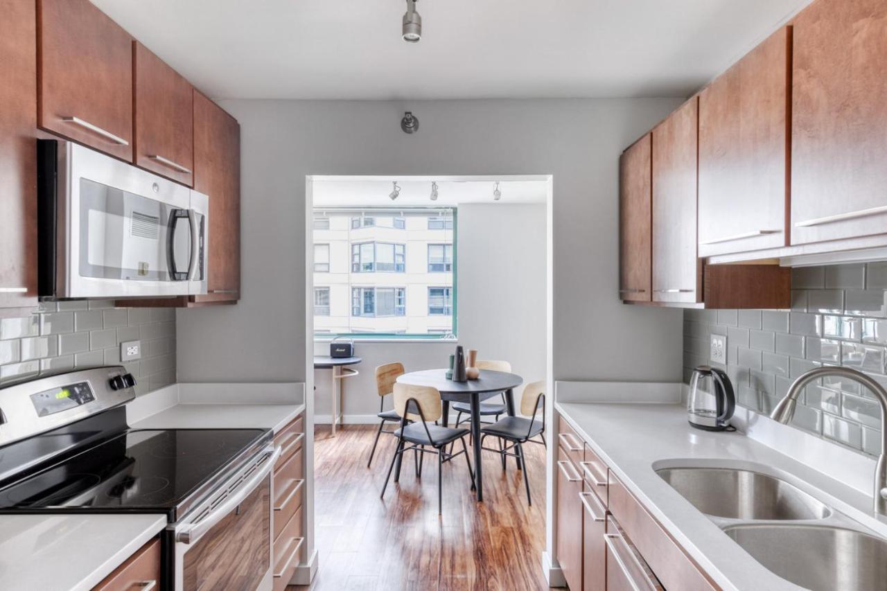 Streeterville 1br W Pool Deck Nr Park Chi-585 Apartment
