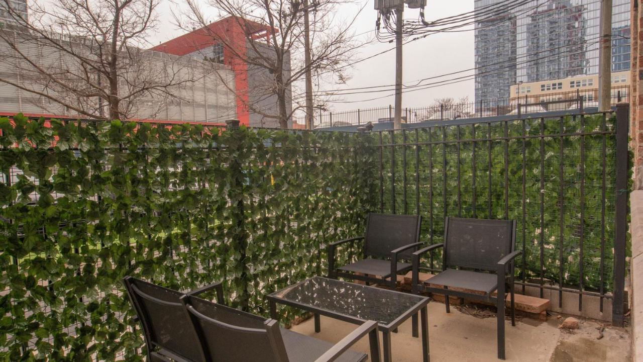 Luxery - Themed Units! Close To Downtown, Mccormick Place & Wintrust Arena Apartment