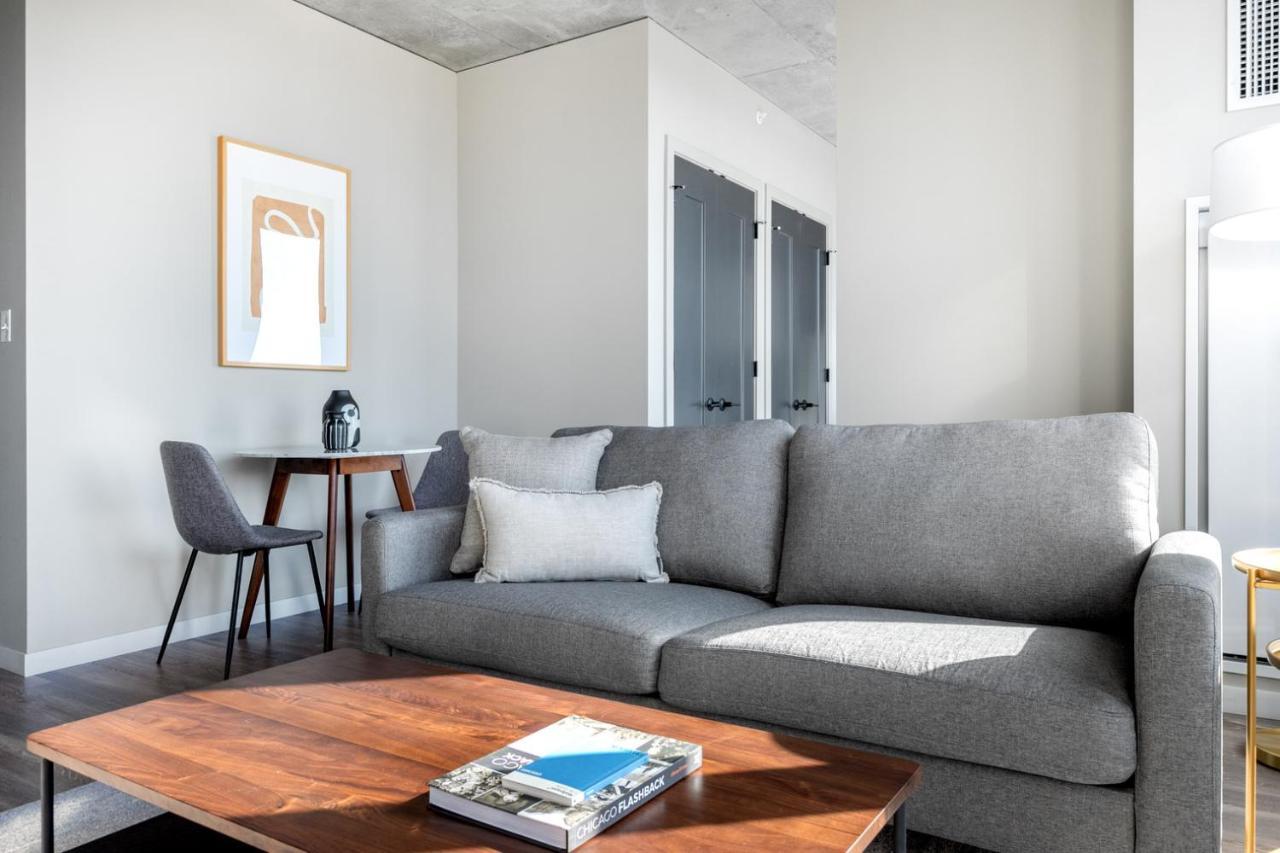 Apartment W Loop W Pool Gym Nr Fulton Mkt Chi-273 *