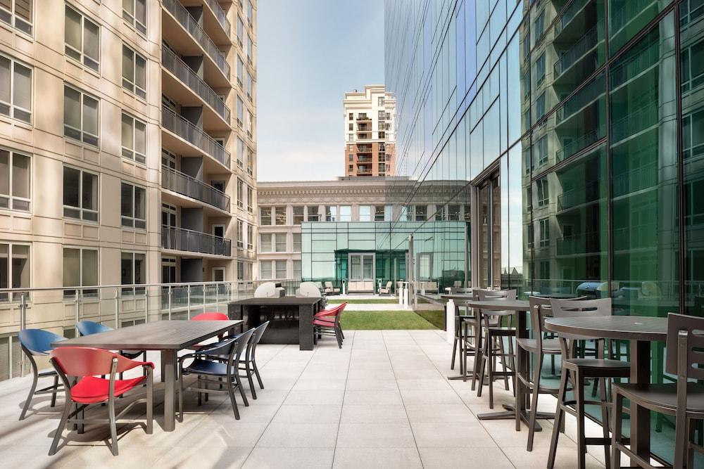 Hotel Homewood By Hilton Downtown South Loop Chicago