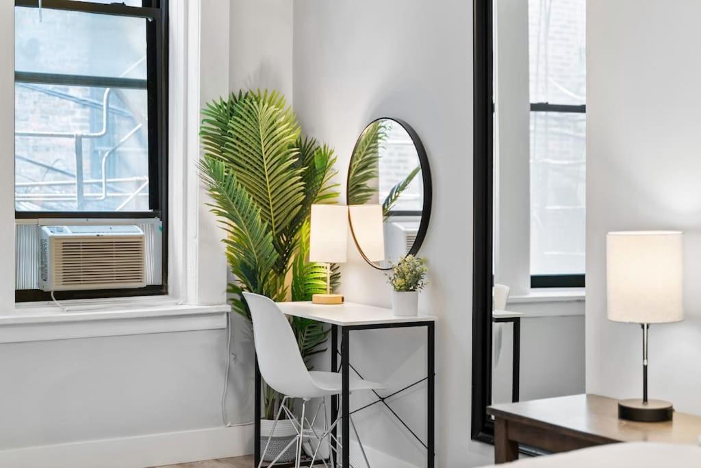 Prime & Convenient 2br Apt In River North - Hubbard 2 Apartment *