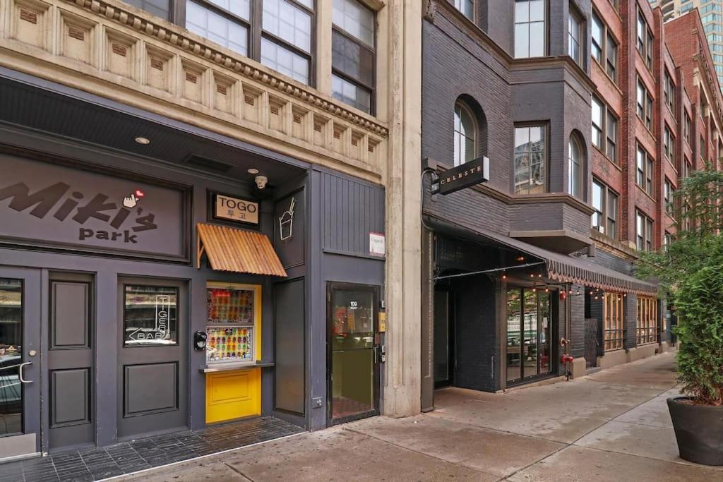 Apartment Prime & Convenient 2br Apt In River North - Hubbard 2 *