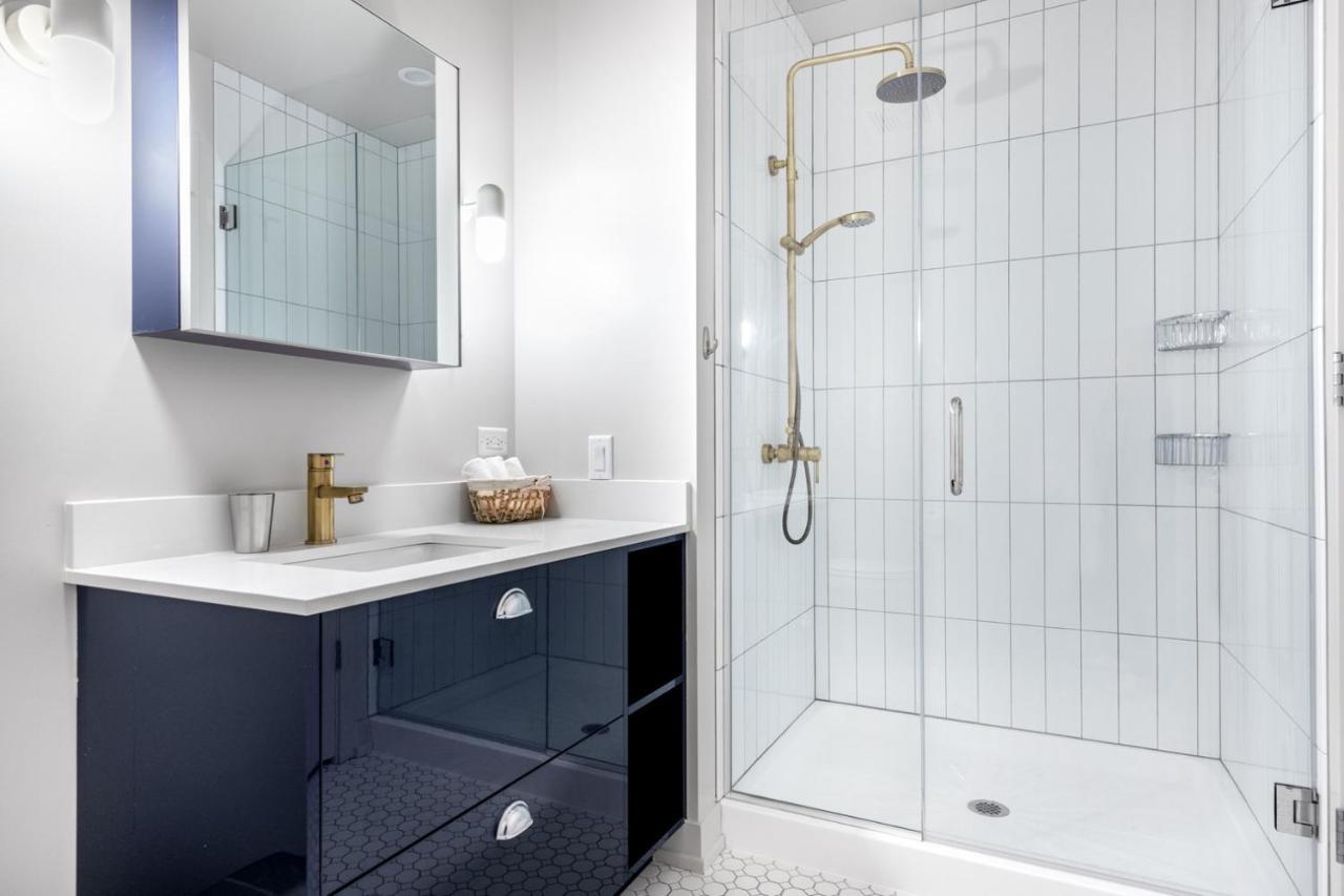 Apartment River N 1br W Gym Rooftop Nr Riverwalk Chi-338 *