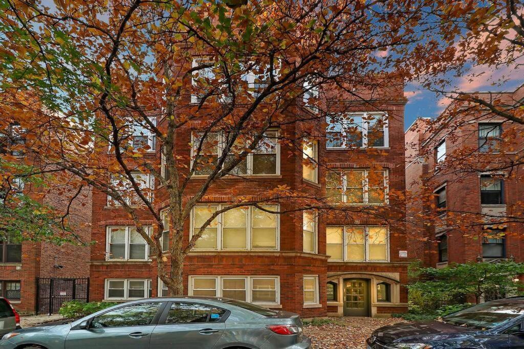 Spacious 4br Apt In Historic Hyde Park Near Beach