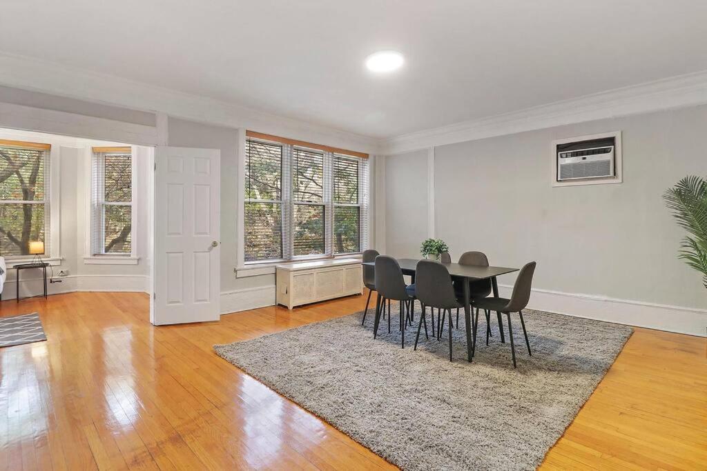 Apartment Spacious 4br Apt In Historic Hyde Park Near Beach *