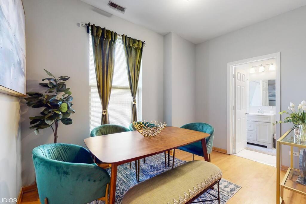 Chic L Near Downtown & Il Medical District * Chicago