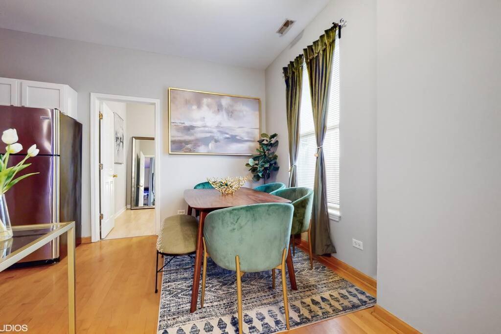 Holiday home Chic L Near Downtown & Il Medical District Chicago