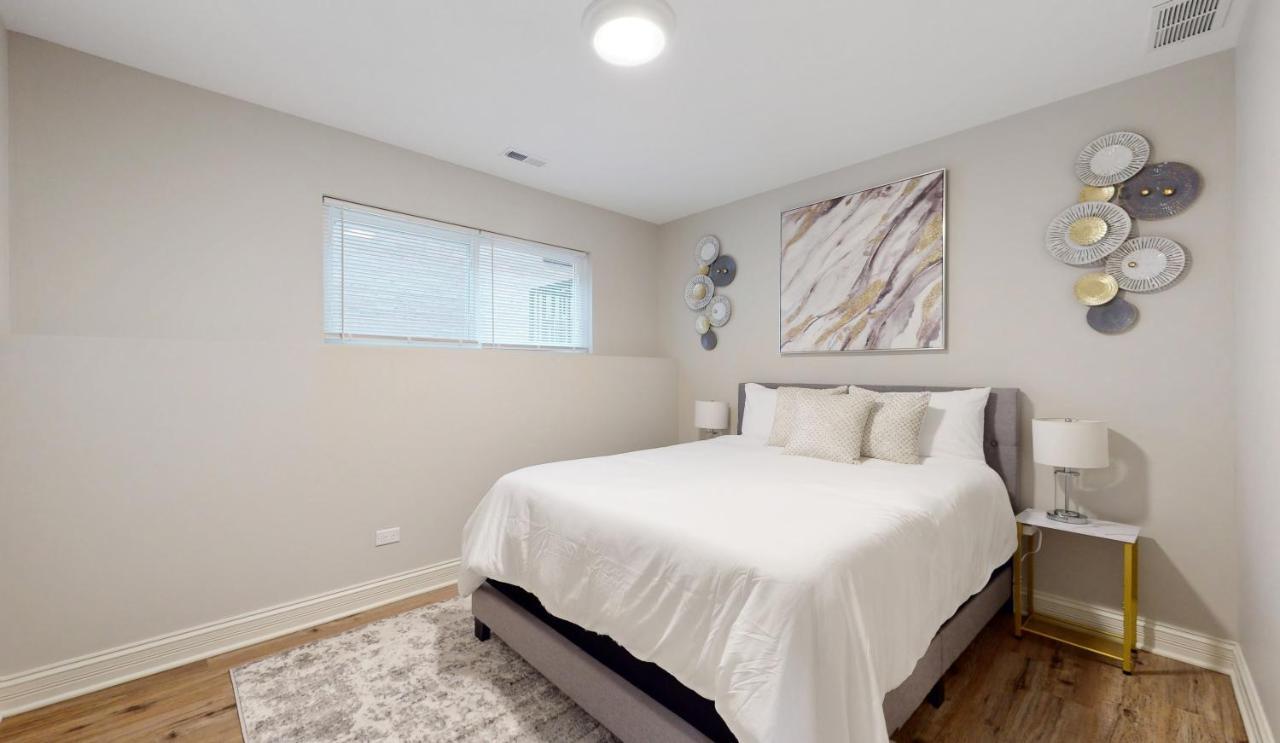Modern Elegance: 4br Duplex W/ Free Garage Parking * Chicago