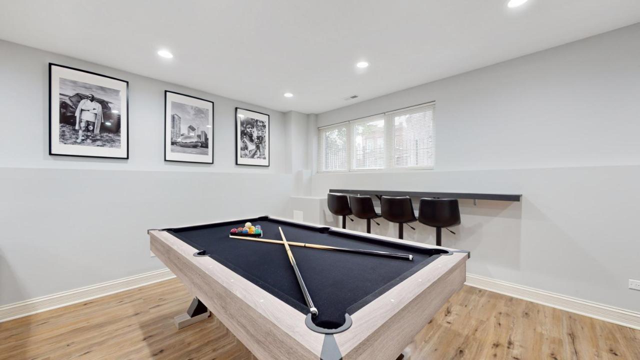 Modern Elegance: 4br Duplex W/ Free Garage Parking *