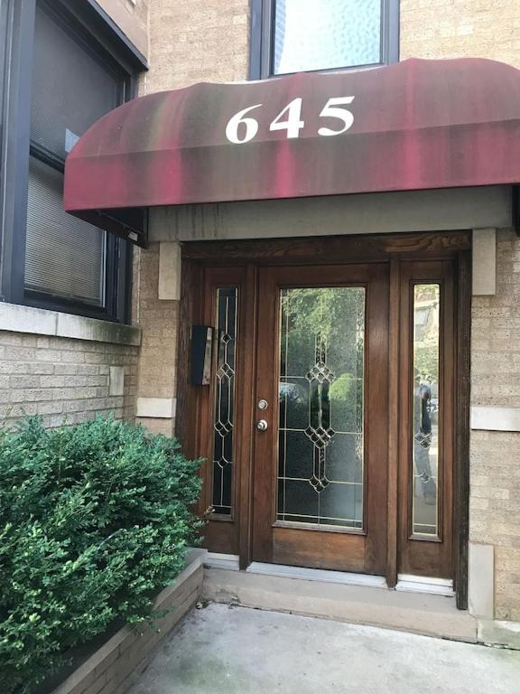 Wrigleyville Away From Home! 5 Mins From Downtown! Steps From Lake!! Cozy! Apartment Chicago