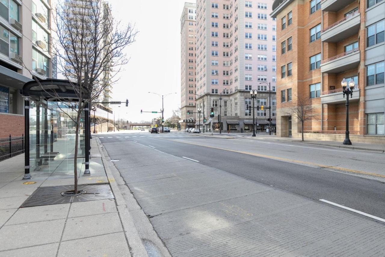 Edgewater 1br W Gym Deck Lounge Nr L Chi-919 Apartment
