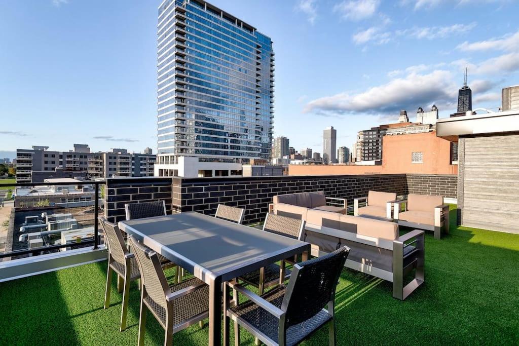 Breathtaking Downtown Penthouse A - Sleeps 11 *