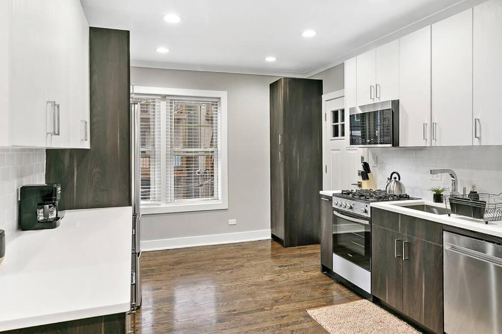 Apartment Great Value 2br In Lakeview - Oakdale E2 E1 Rep Chicago