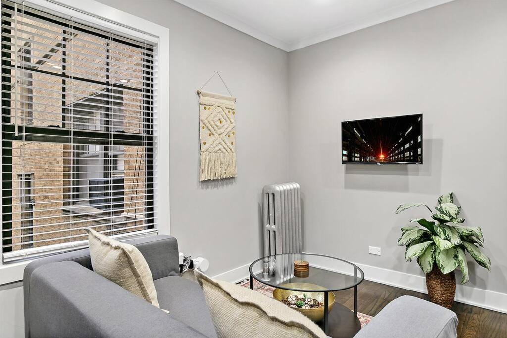 Great Value 2br In Lakeview - Oakdale E2 E1 Rep *
