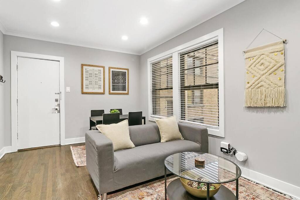 Great Value 2br In Lakeview - Oakdale E2 E1 Rep Chicago
