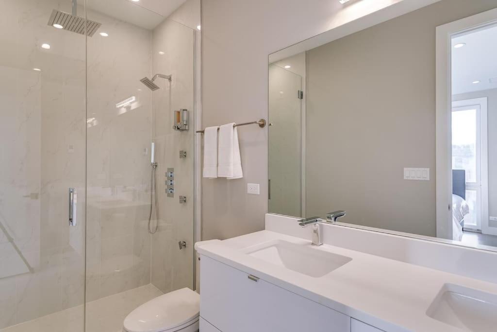 Holiday home Breathtaking Downtown Penthouse A - Sleeps 11 *