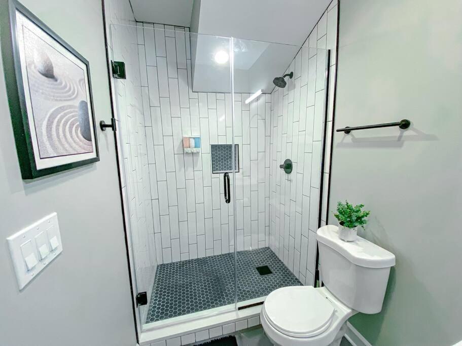 The Secret West Loop Oasis For Up To 4 Guests With In-unit Washer And Dryer *