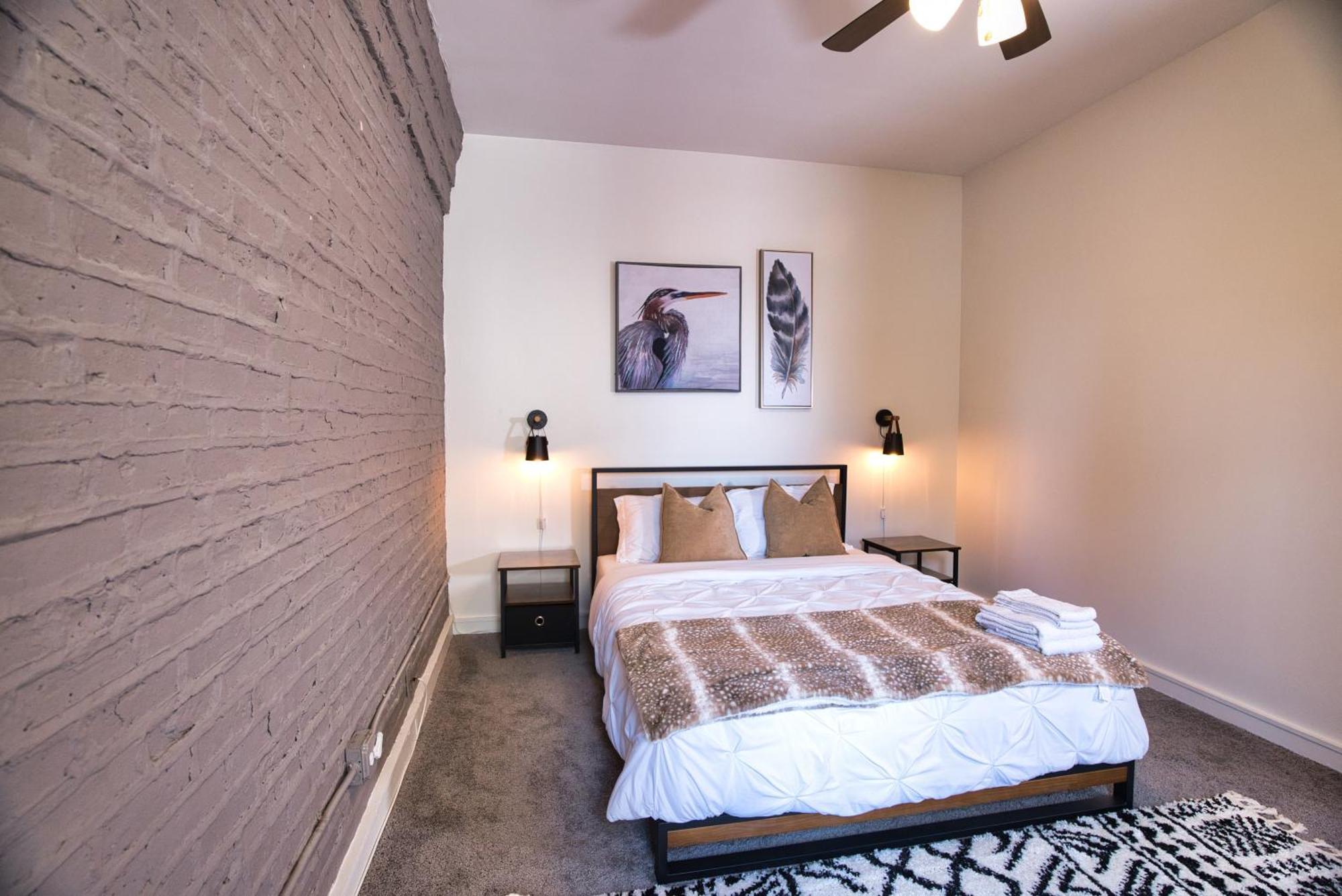 Apartment Mccormick Huge 3br With Pool Table, Optional Parking For Up To 8 Guests *