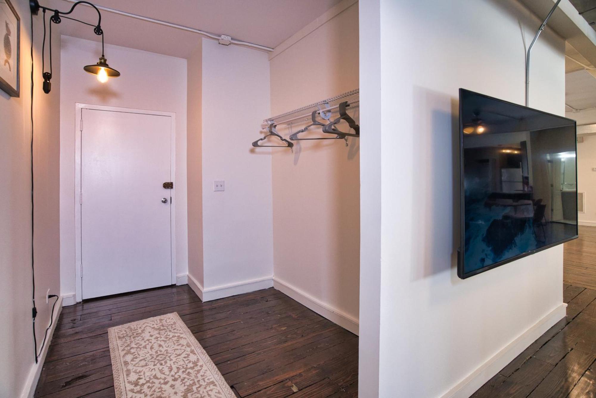 Apartment Mccormick Huge 3br With Pool Table, Optional Parking For Up To 8 Guests