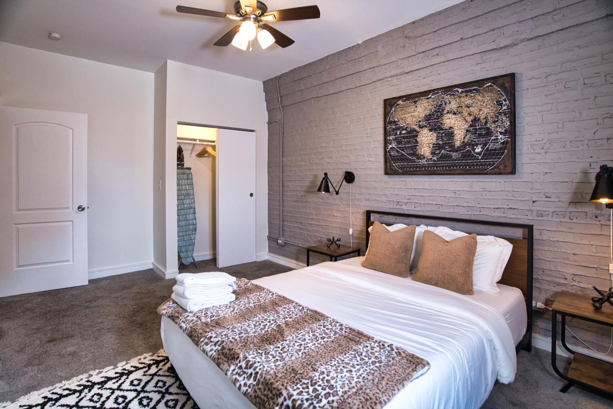 Apartment Mccormick Huge 3br With Pool Table, Optional Parking For Up To 8 Guests *
