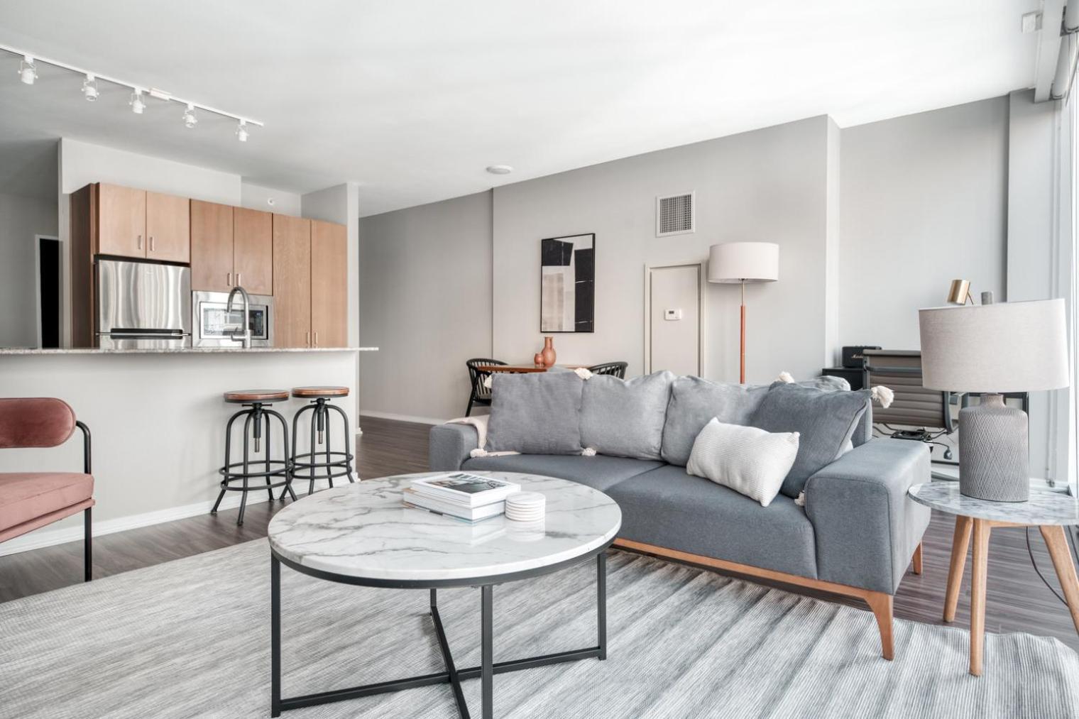Apartment Streeterville Jr 1br W Pool Gym Nr Riverwalk Chi-875